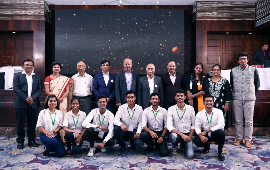 ICI PC team with students of VIIT Students Chapter